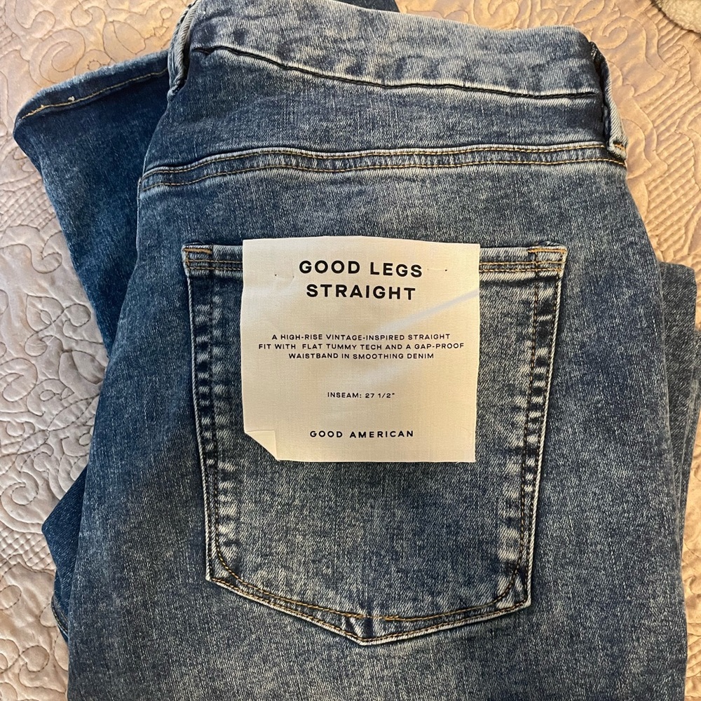 NWT!! Good American Good Legs Straight Jeans Size 14-18
